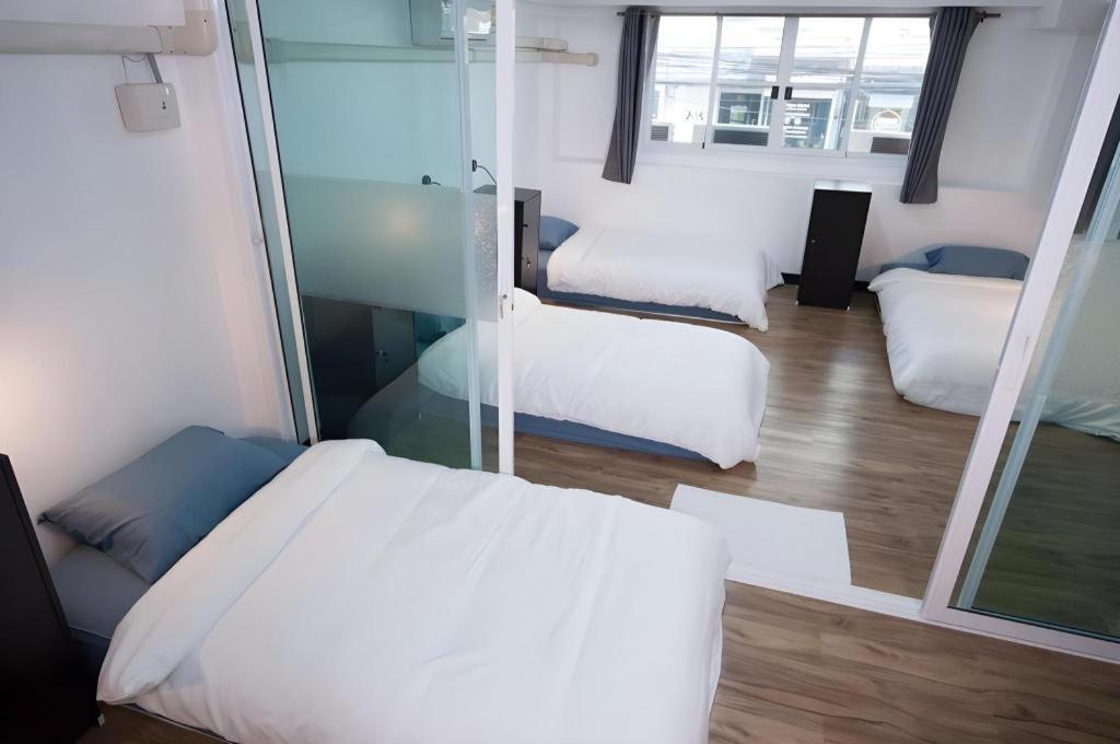 Hoppers Place Donmuang Hostel Bangkok